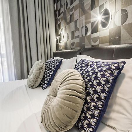 Paradis Odessa Apartments エクステリア 写真