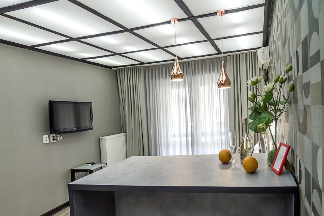 Paradis Odessa Apartments エクステリア 写真