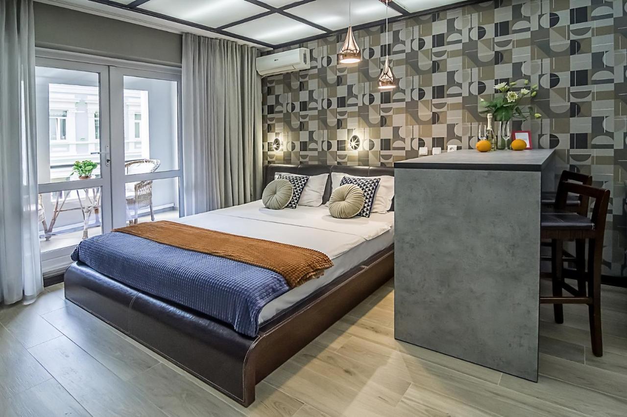 Paradis Odessa Apartments エクステリア 写真