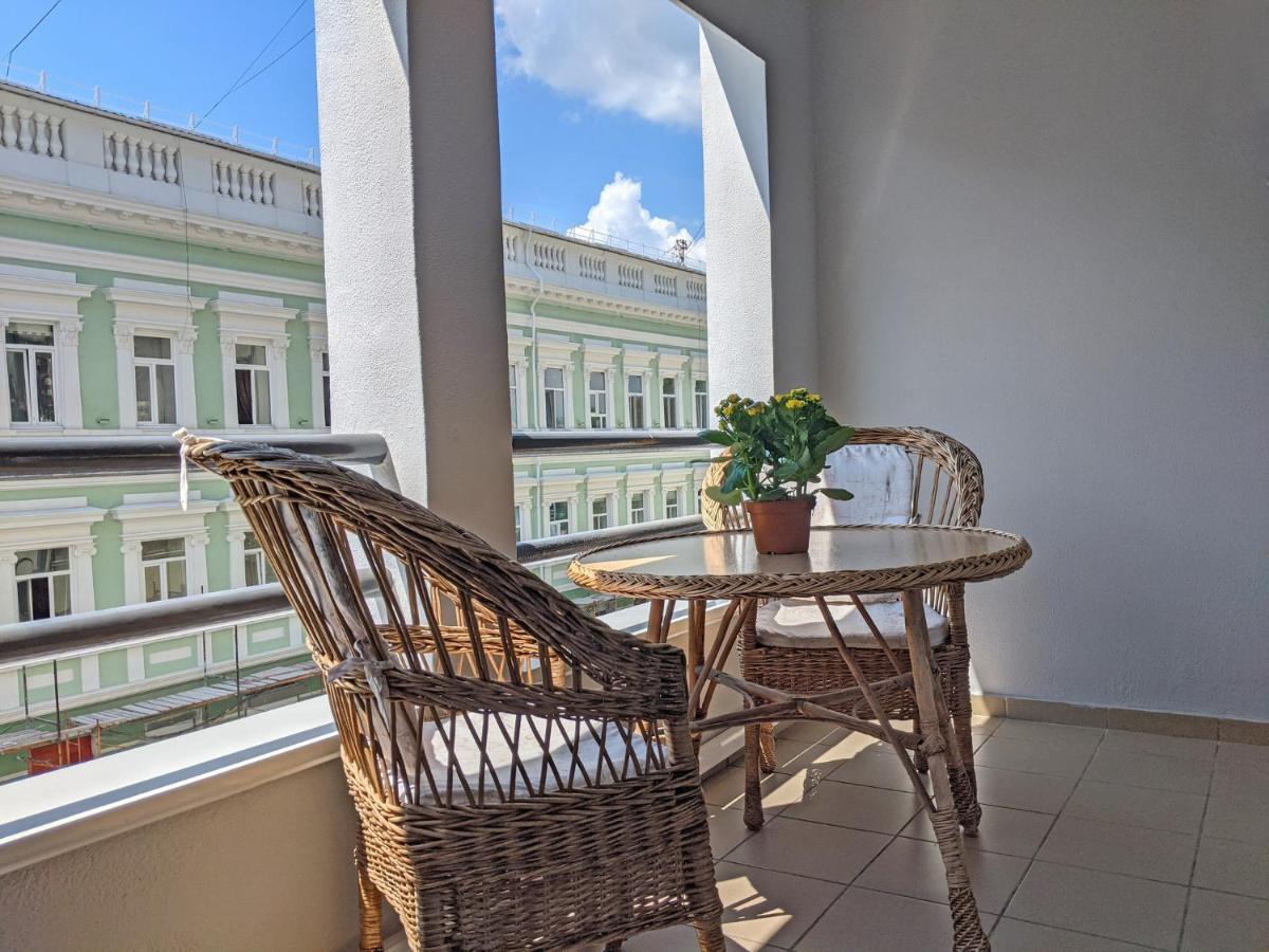 Paradis Odessa Apartments エクステリア 写真