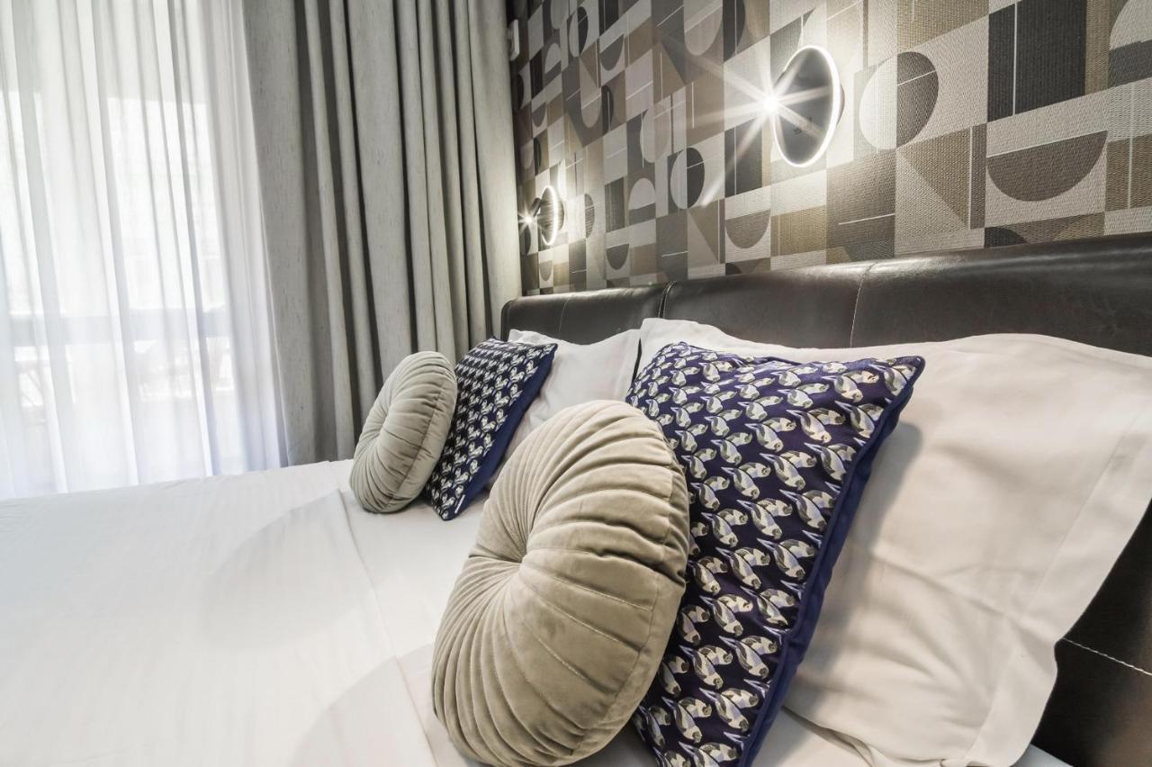 Paradis Odessa Apartments エクステリア 写真