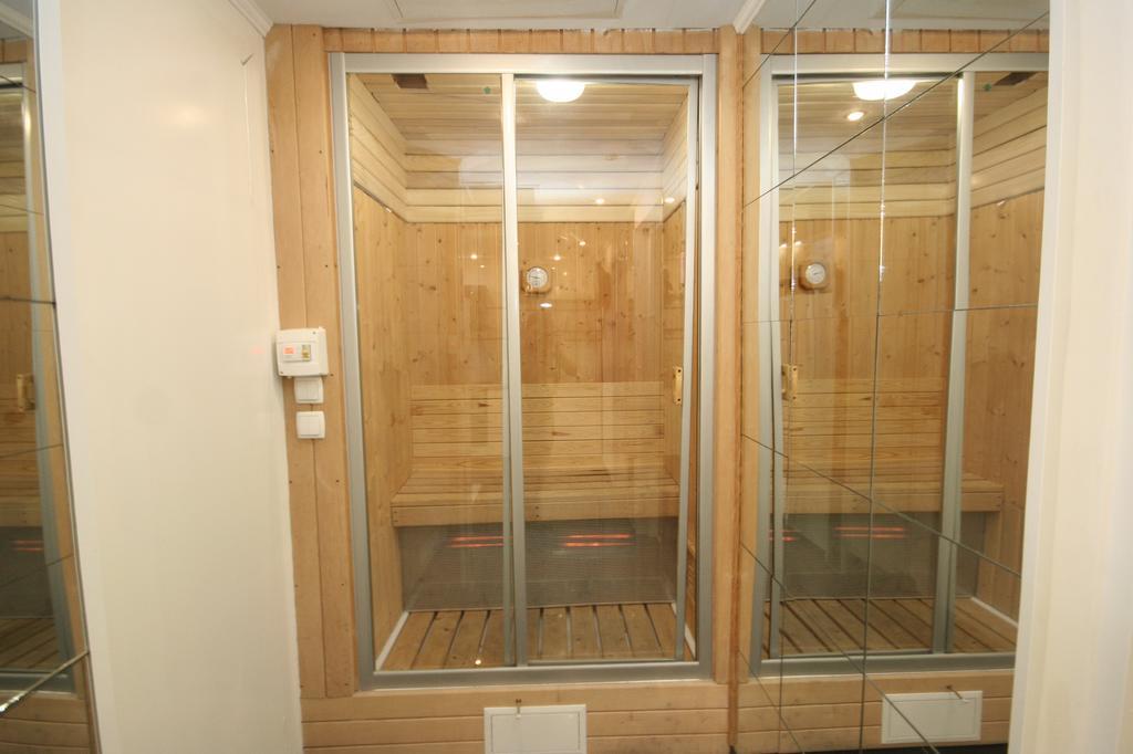 Paradis Odessa Apartments エクステリア 写真
