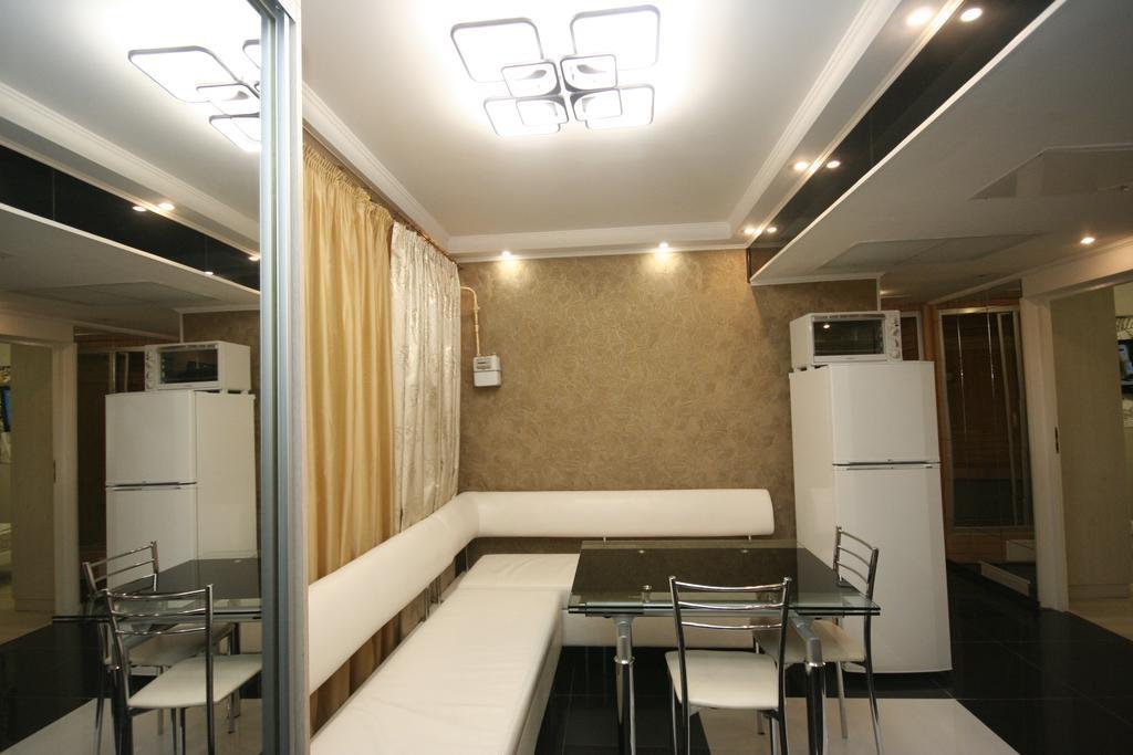 Paradis Odessa Apartments エクステリア 写真