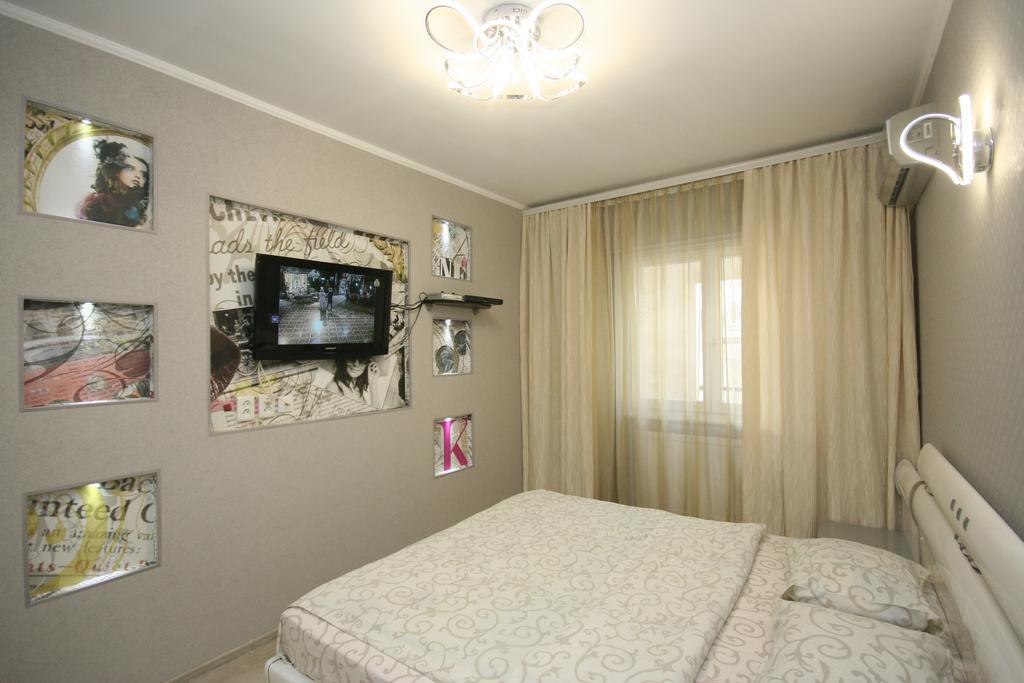 Paradis Odessa Apartments エクステリア 写真