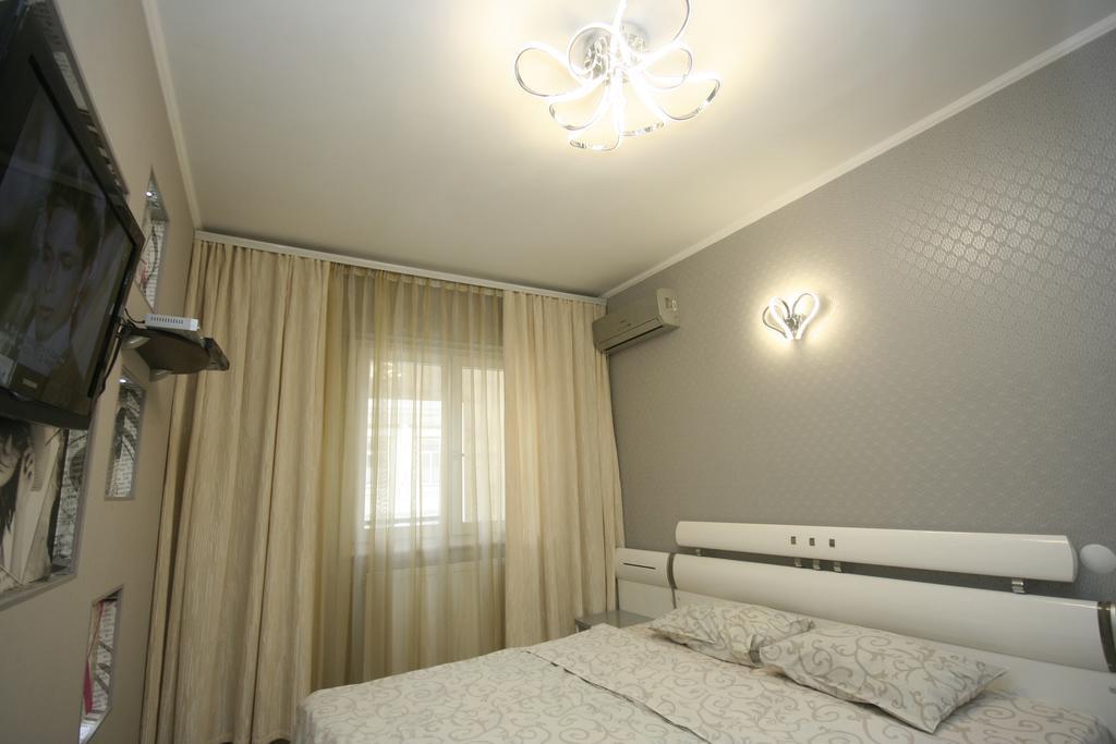 Paradis Odessa Apartments エクステリア 写真