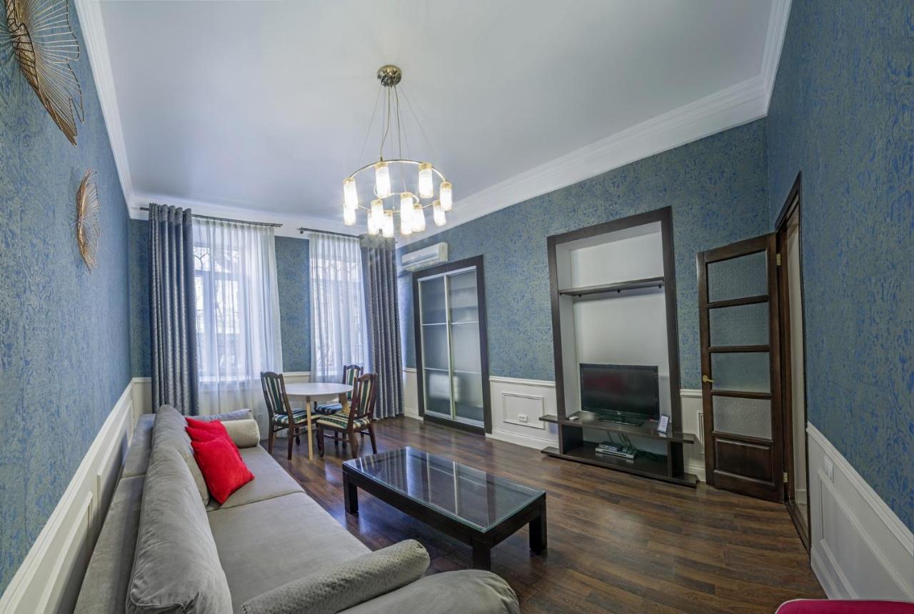Paradis Odessa Apartments エクステリア 写真