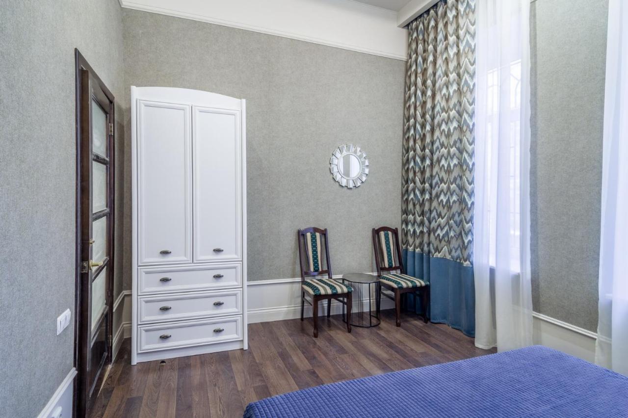 Paradis Odessa Apartments エクステリア 写真
